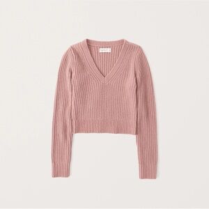 NWT - Abercrombie & Fitch - DreamLush Slim V-Neck
Sweater